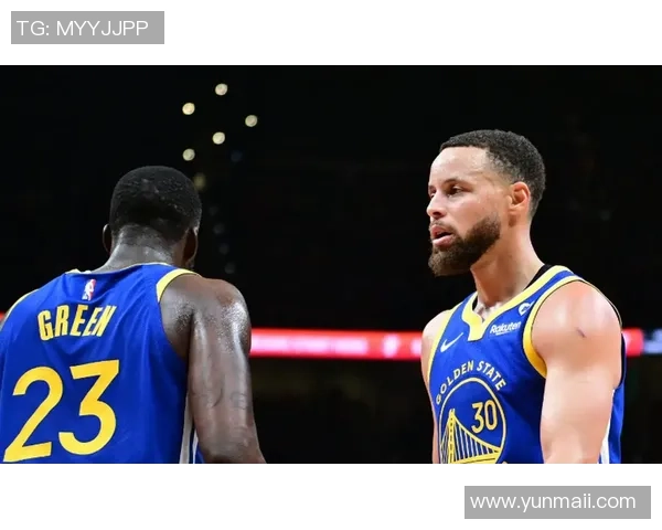 2015赛季老鹰与勇士的巅峰对决回顾与精彩瞬间分析 2015赛季老鹰与勇士的巅峰对决回顾与精彩瞬间分析