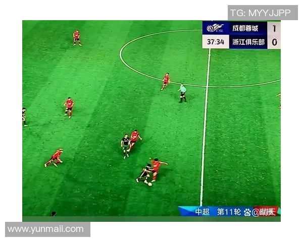 塔亚文与德黑兰独立的激烈对决揭示了亚洲足球的魅力与竞争力 塔亚文与德黑兰独立的激烈对决揭示了亚洲足球的魅力与竞争力